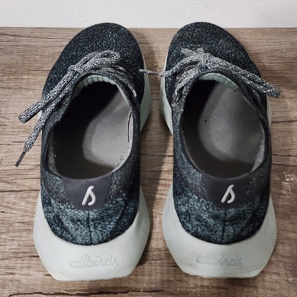 Athletic_Shoes